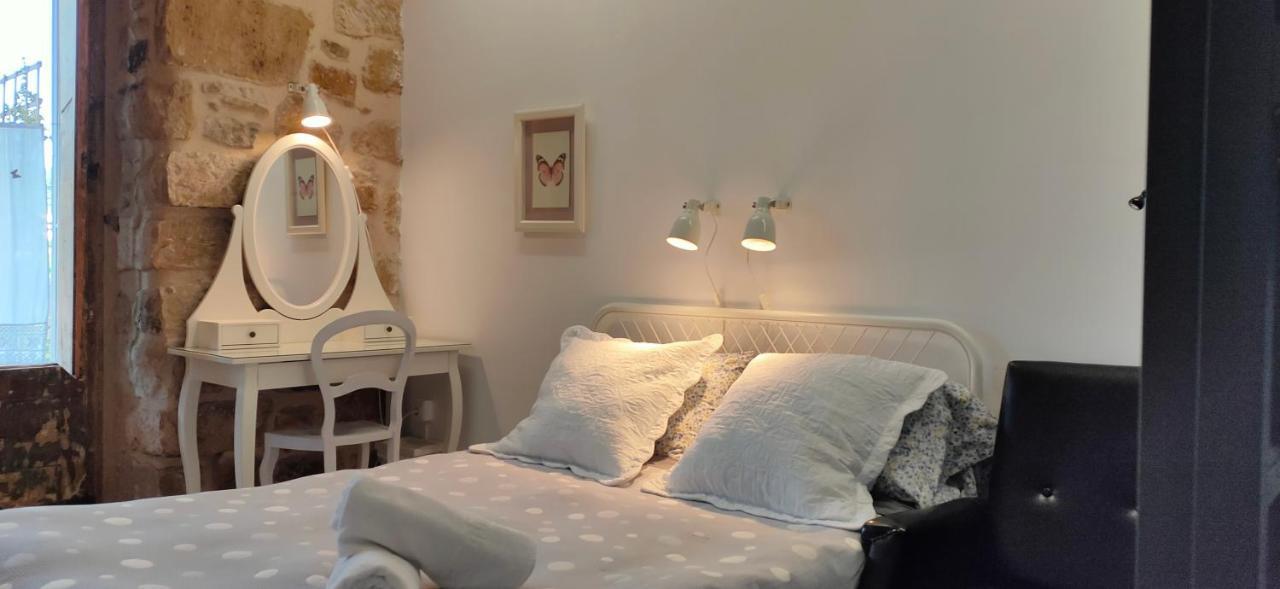 Albergue Valderrobres Auto Check-In Εξωτερικό φωτογραφία